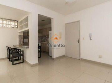 Apartamento · 39m² · 1 Quarto · Apartamento de 1 dormitório, com um pequeno pátio no bairro Centro Histórico.