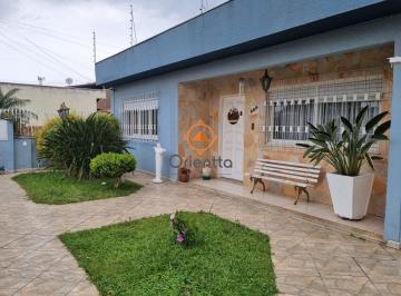 Casa · 163m² · 3 Quartos · 2 Vagas · Casa com 3 Dormitórios, 1 Suíte, Área Gourmet e Estrutura para 2º Piso – Bairro