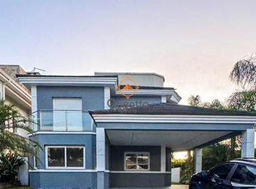 Casa · 220m² · 3 Quartos · 3 Vagas · Casa em Condominio Fechado