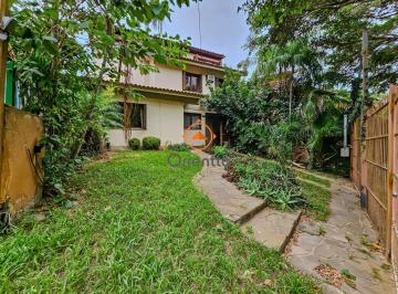 Casa · 160m² · 5 Quartos · 2 Vagas · Casa em condomínio fechado, 5 dormitórios, 2 vagas de garagem - Bairro Teresópol