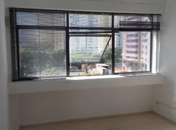 Comercial · 35m² · 1 Quarto · Vende-se sala comercial com 35m² - Passo D’Areia