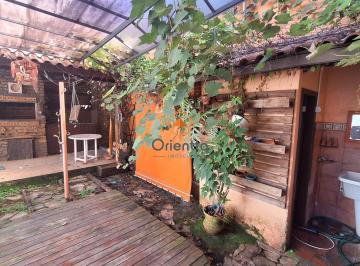 Casa · 176m² · 5 Quartos · 1 Vaga · Comprar para reformar. Casa com 5 quartos no bairro Petrópolis!