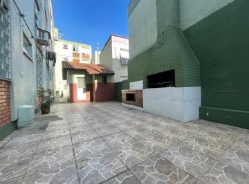 Apartamento · 77m² · 4 Quartos · Amplo apartamento 3 dormitórios, bairro Petrópolis.