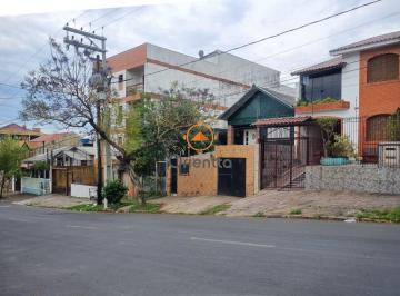 Casa · 70m² · 2 Quartos · 1 Vaga · Chalé e edícula em Terreno plano e bem localizado! Ótima oportunidade para inves
