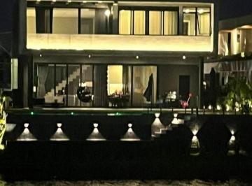 Casa · 554m² · 5 Quartos · 4 Vagas · Casa em Condomínio de Luxo em Eldorado do Sul