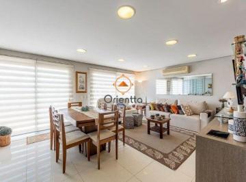 Apartamento · 224m² · 3 Quartos · 1 Vaga · Cobertura no Bairro Auxiliadora, 3 dormitórios, 1 suíte, churrasqueira e vaga co