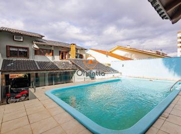 Casa · 208m² · 4 Quartos · 3 Vagas · Casa de 4 dormitórios e 208m² à venda no Bairro Jardim Botânico, Porto Alegre.