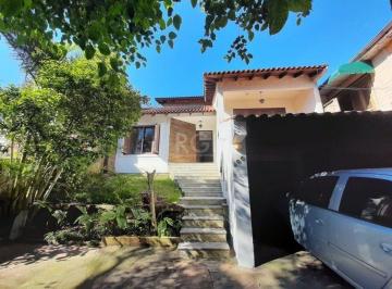 Casa · 122m² · 5 Quartos · 2 Vagas · Casa para Venda - 122m², 5 dormitórios, sendo 2 suites, 2 vagas - Teresópolis