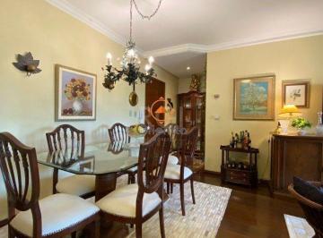 Apartamento · 93m² · 2 Quartos · 1 Vaga · APTO SEMI MOBILIADO NO CENTRO DE GRAMADO, com lareira , sacada , churrasqueira