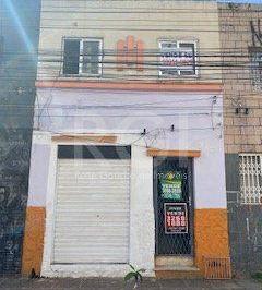 Casa · 120m² · 5 Quartos · sobrado no coração da Cidade Baixa. 50 m Zaffari Lima e Silva.