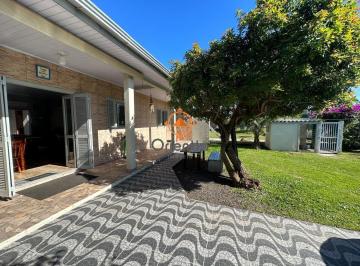 Casa · 130m² · 4 Quartos · 3 Vagas · CASA REFORMADA , 4 DORMITORIOS , CHURRASQUEIRA , DESOCUPADA