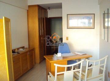 Comercial · 31m² · 1 Quarto · Conjunto / Sala para Venda MOBILIADA no bairro Petrópolis DESOCUPADA