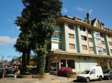 Apartamento · 130m² · 3 Quartos · 1 Vaga · Apartamento no Centro de Gramado de 2 dormitórios e vaga