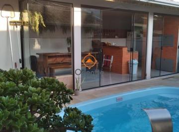 Casa · 64m² · 3 Quartos · 2 Vagas · Casa de 3 dormitórios no bairro Porto Verde.
