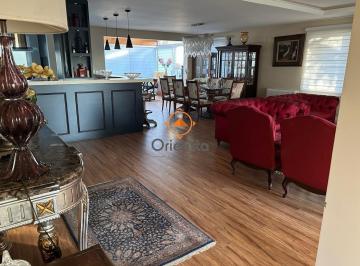 Casa · 430m² · 4 Quartos · 4 Vagas · Vende-se luxuosa casa com 4 suítes e 430m² - Gramado