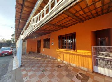 Casa de 3 quartos, Brasília · Venda- Casa 03 quartos com suíte + barraco na QNP 28- P sul-Ceilãndia