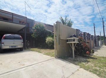 Casa · 108m² · 4 Quartos · 2 Vagas · Sobrado com 04 quartos no Balneário Cambiju em Itapoá/SC