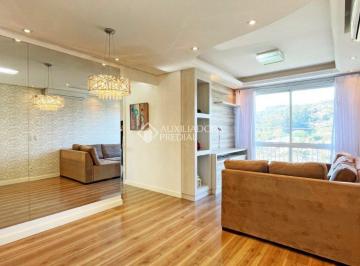 Apartamento · 70m² · 3 Quartos · 1 Vaga · Apartamento de 3 dormitórios, suíte, andar alto e vaga no Partenon