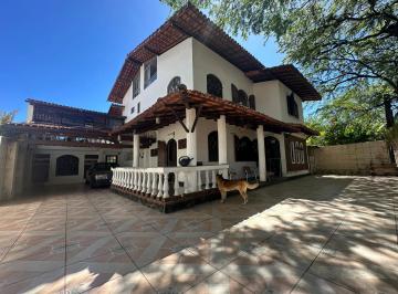 Casa à venda em rua pública, CAMINHO DAS ÁRVORES, Salvador, BA · Casa à venda em rua pública, CAMINHO DAS ÁRVORES, Salvador, BA