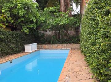 Casa · 276m² · 3 Quartos · 4 Vagas · Sobrado para venda, 3 quarto(s) sendo 1 suite, Excelente para Comercial Jardim Shangri-la, Cuiabá
