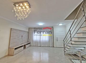 Casa · 130m² · 3 Quartos · 2 Vagas · Condominio fechado na Água Fria, com 3 quartos, 2 vagas e depósito privativo