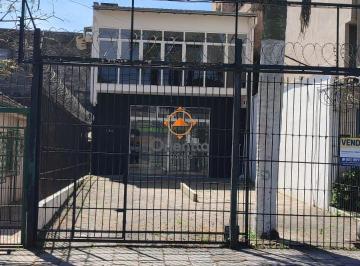 .jpg+2025-10-15 · Ótima loja com mezanino, no Bairro Glória.