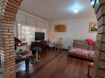 Casa · 262m² · 3 Quartos · 6 Vagas · Casa para Venda - 262.02m², 3 dormitórios, sendo 1 suites, 6 vagas - Auxiliadora