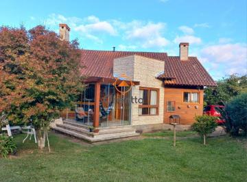 Casa · 150m² · 3 Quartos · 3 Vagas · Excelente casa, 03 dorm com suite, 150 m²