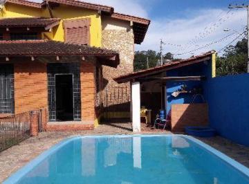 .jpg+2025-03-05 · Casa em Porto Alegre, no bairro Aberta dos Morros, com 4 dormitório(s), e 4 banh