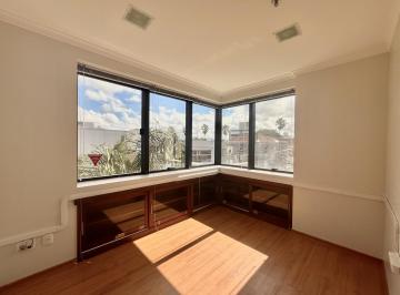 Comercial · 46m² · 1 Quarto · 2 Vagas · Comercial à venda - em Petrópolis