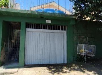 .jpg+2025-03-04 · Casa em Porto Alegre, no bairro Tristeza, com 3 dormitório(s), e 3 banheiros, à