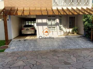 Casa · 250m² · 4 Quartos · 5 Vagas · Maravilhosa Residência em condomínio com 4 dormitórios sendo 1 suíte.