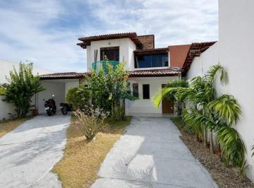 Comercial · 450m² · 6 Vagas · Casa Comercial c/ 6 Aptos, 2 pontos comerciais e 6 Vagas de garagem em Nova Parnamirim