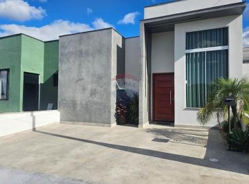 Casa · 157m² · 3 Quartos · 2 Vagas · Conforto e Segurança no Horto Florestal, Sorocaba - SP.  3 dormitórios, suíte , armários planejadod