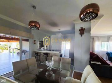 Casa · 480m² · 4 Quartos · 4 Vagas · Linda Chácara em condomínio - GB6409