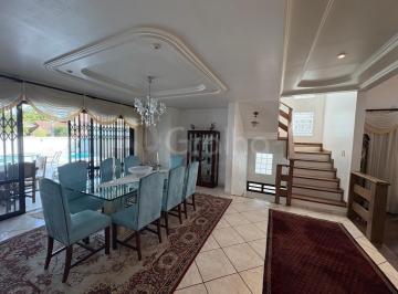 3 · Casa Residencial com 4 quartos sendo 2 suítes, com 481,96m² em Jurerê Internacional.