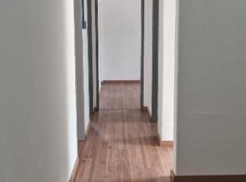 Casa · 3 Quartos · Excelente casa de esquina localizada na Rua Almirante Tamandaré, em ótima região.