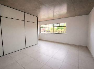 Comercial · 95m² · Sala para aluguel, 94,92m² de área na Avenida do Contorno.