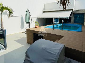 Apartamento · 200m² · 3 Quartos · 2 Vagas · Cobertura de 3 Dormitórios com Varanda Gourmet na Barra da Tijuca – Frente, Piscina e Vista Montanha