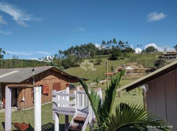 Casa · 14000m² · 3 Quartos · 4 Vagas · Casa com 3 quartos/dormitórios no bairro Fazendinha, em Biguaçu - SC