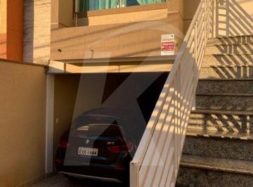 Casa · 163m² · 3 Quartos · 4 Vagas · Sobrado com 3 suítes, 4 vagas de garagem na Parada Inglesa!