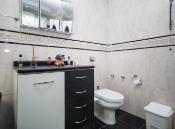IMG_20260618_014145_000.jpeg · Aconchegante casa para venda em Campo Belo com 3 quartos, sendo 1 suíte, 220m² - remaxares#6NFI3