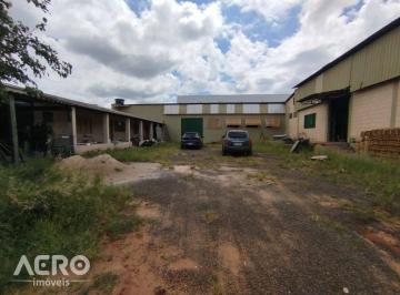 2d0a581660308a0f1d5186e7ffb4afe02fde717a · Barracão com 1800m2 com Doca