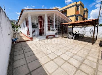 Casa · 450m² · 5 Quartos · 1 Vaga · Casa Espetacular em Jardim Atlântico – 5 Quartos, energia solar,Piscina e Conforto Total!