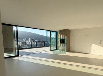 Apartamento · 195m² · 3 Quartos · 2 Vagas · Ampla Cobertura de Altíssimo Padrão Vista Mar na Praia de Bombas em Bombinhas/SC!!!