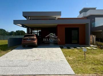 Casa · 180m² · 3 Quartos · 2 Vagas · Casa Térrea Alto Padrão no Condomínio Reservas do Lago