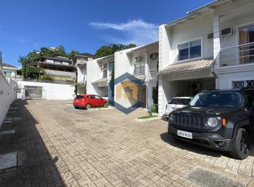 Casa · 115m² · 3 Quartos · 1 Vaga · Casa em Condomínio Fechado com 1 suíte + 3 quartos