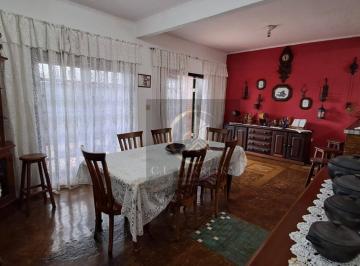6a14adcc3c751d64e3ee1273094aeaf346866ebe · Sobrado com 4 quartos à venda, 268 m² por R$ 1.200.000 - Solemar - Praia Grande/SP