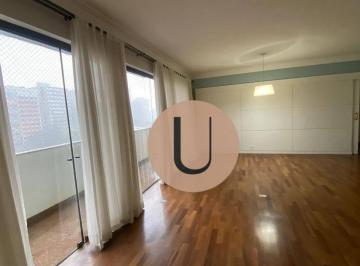 1f4196015c386cd25c0a09827bbe111807bd92ec · Viver com espaço, conforto e iluminação natural abundante