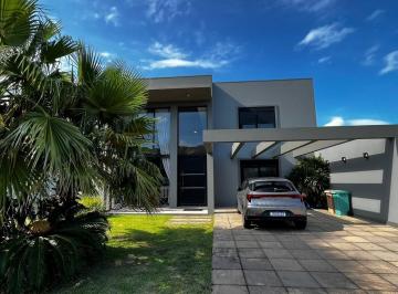 Casa · 214m² · 4 Quartos · 2 Vagas · Casa em Condomínio fechado de Xangri Lá